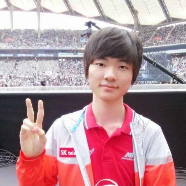 Faker迎来十五赛季出色发挥，日本队观众热烈欢呼！的简单介绍