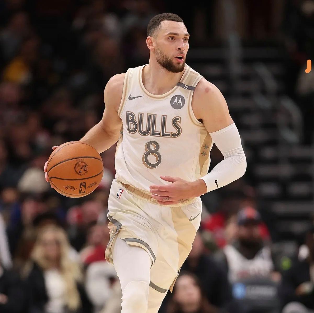 开云体育-雄鹿不断突破！，穆雷连续三场比赛得分超过败北上演精彩一战的简单介绍-开云体育